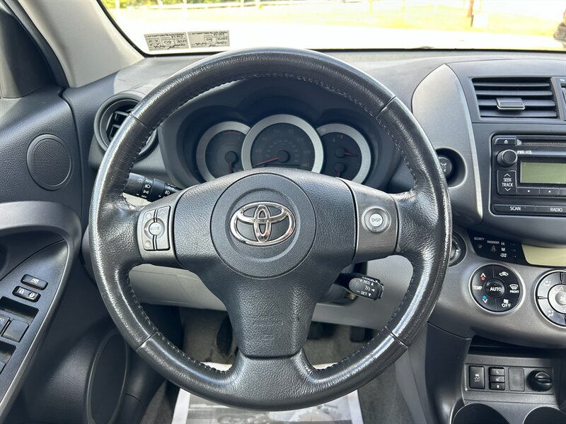 2012 Toyota RAV4 Limited photo 9