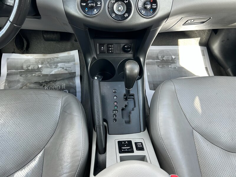 2012 Toyota RAV4 Limited photo 7