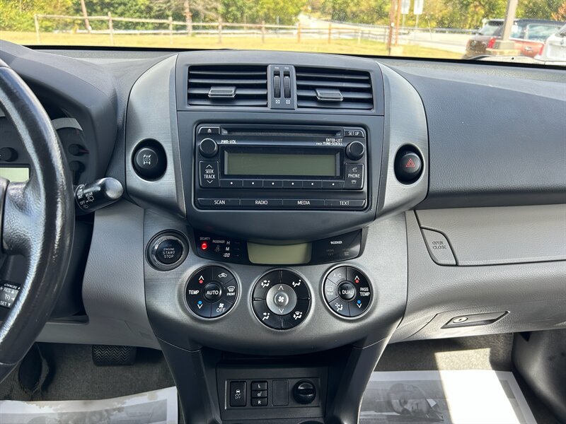 2012 Toyota RAV4 Limited photo 8
