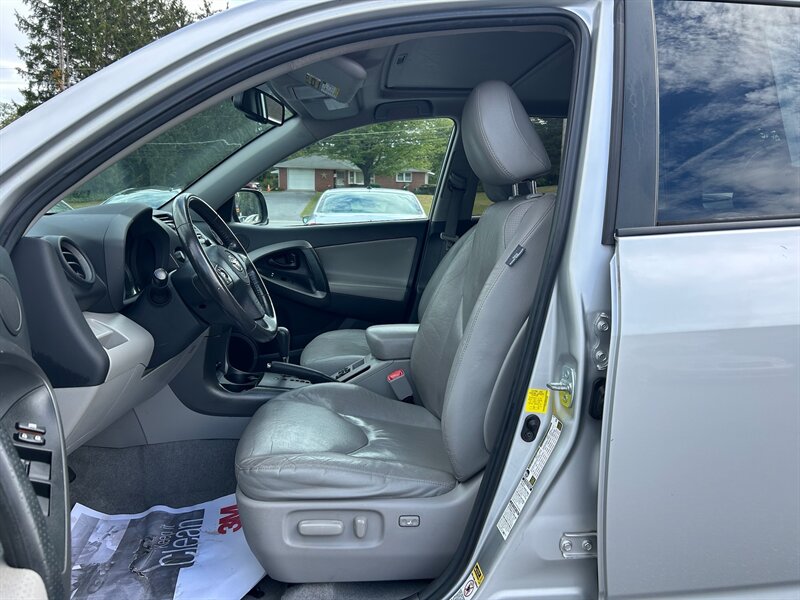 2012 Toyota RAV4 Limited photo 21