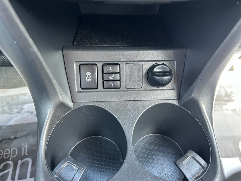 2012 Toyota RAV4 Limited photo 3