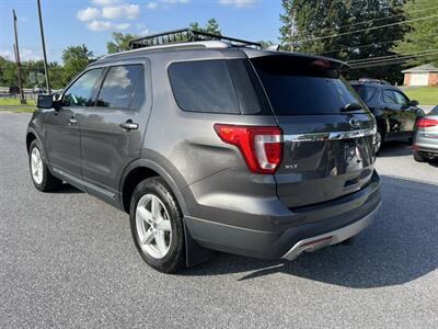 2016 Ford Explorer XLT   - Photo 8 - Jonestown, PA 17038