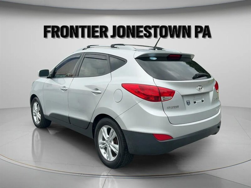 2012 Hyundai Tucson GLS - Photo 5 - Jonestown, PA 17038
