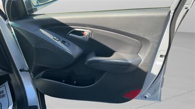 2012 Hyundai Tucson GLS   - Photo 18 - Jonestown, PA 17038