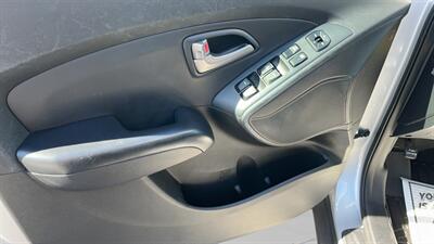 2012 Hyundai Tucson GLS   - Photo 11 - Jonestown, PA 17038