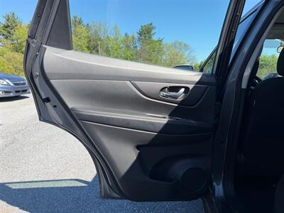 2014 Nissan Rogue S   - Photo 11 - Jonestown, PA 17038