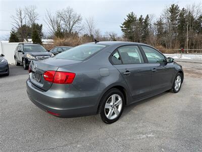 2012 Volkswagen Jetta TDI   - Photo 6 - Jonestown, PA 17038