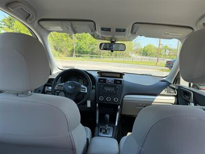 2014 Subaru Forester 2.5i - Photo 16 - Jonestown, PA 17038