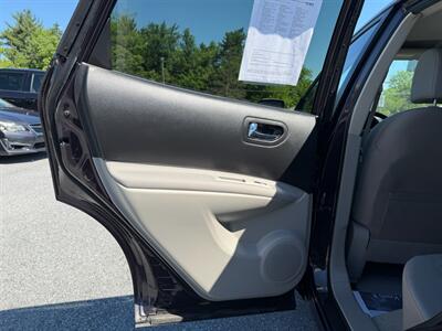 2015 Nissan Rogue Select S - Photo 11 - Jonestown, PA 17038