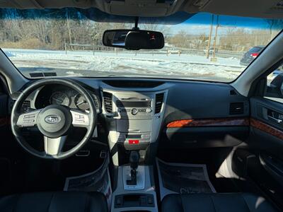 2011 Subaru Legacy 2.5i Limited   - Photo 22 - Jonestown, PA 17038
