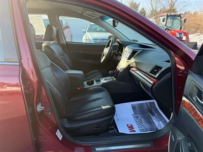 2011 Subaru Legacy 2.5i Limited   - Photo 18 - Jonestown, PA 17038