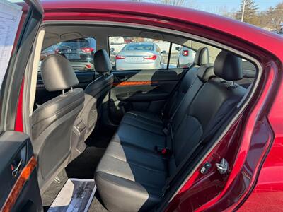 2011 Subaru Legacy 2.5i Limited   - Photo 15 - Jonestown, PA 17038