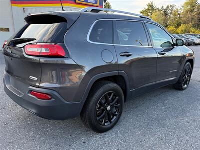 2016 Jeep Cherokee Latitude   - Photo 6 - Jonestown, PA 17038