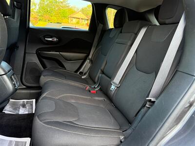 2016 Jeep Cherokee Latitude   - Photo 13 - Jonestown, PA 17038