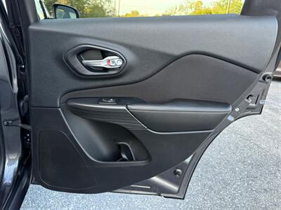 2016 Jeep Cherokee Latitude   - Photo 17 - Jonestown, PA 17038