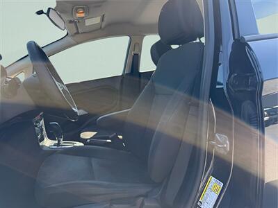2013 Ford Fiesta SE - Photo 10 - Jonestown, PA 17038
