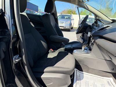 2013 Ford Fiesta SE   - Photo 14 - Jonestown, PA 17038