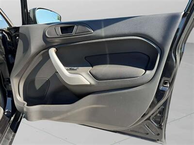 2013 Ford Fiesta SE - Photo 15 - Jonestown, PA 17038