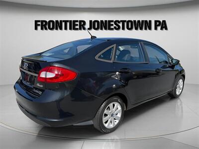 2013 Ford Fiesta SE - Photo 5 - Jonestown, PA 17038
