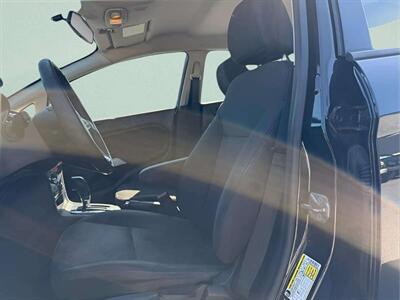 2013 Ford Fiesta SE - Photo 10 - Jonestown, PA 17038