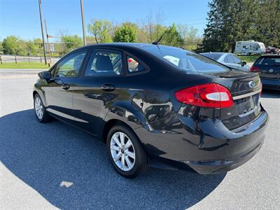 2013 Ford Fiesta SE   - Photo 8 - Jonestown, PA 17038