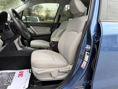 2016 Subaru Forester 2.5i   - Photo 9 - Jonestown, PA 17038