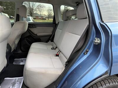 2016 Subaru Forester 2.5i   - Photo 11 - Jonestown, PA 17038