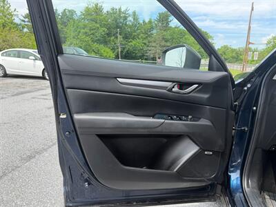 2017 Mazda CX-5 Touring   - Photo 9 - Jonestown, PA 17038