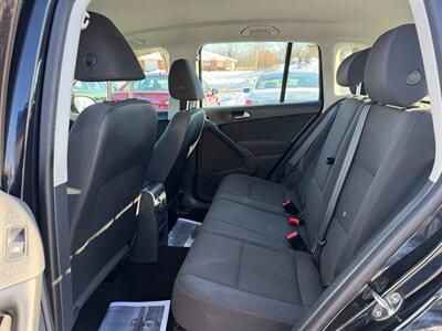 2015 Volkswagen Tiguan S 4Motion - Photo 13 - Jonestown, PA 17038