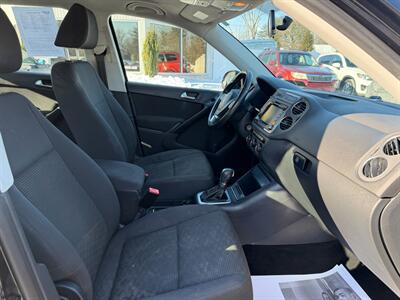 2015 Volkswagen Tiguan S 4Motion - Photo 17 - Jonestown, PA 17038