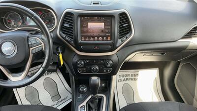 2015 Jeep Cherokee Latitude   - Photo 8 - Jonestown, PA 17038