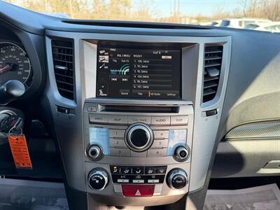 2014 Subaru Legacy 2.5i Sport   - Photo 18 - Jonestown, PA 17038