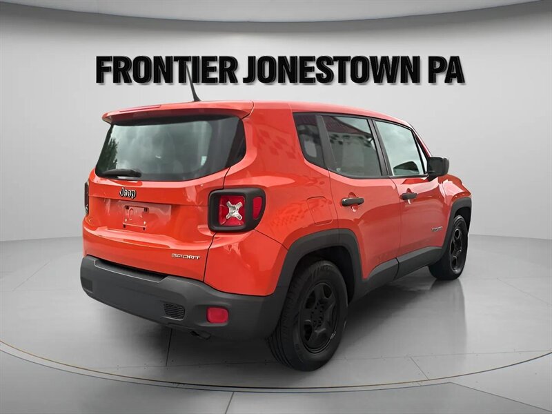 2015 Jeep Renegade Sport - Photo 5 - Jonestown, PA 17038