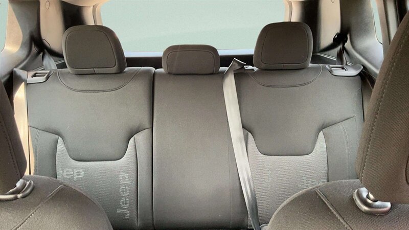 2015 Jeep Renegade Sport - Photo 9 - Jonestown, PA 17038