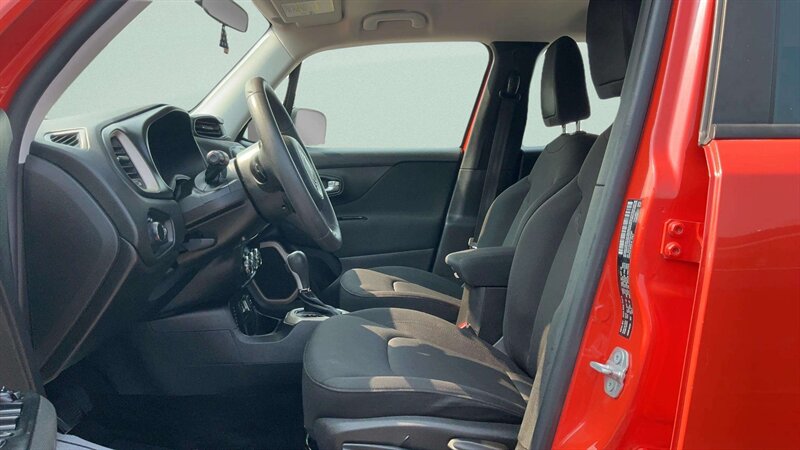 2015 Jeep Renegade Sport - Photo 10 - Jonestown, PA 17038