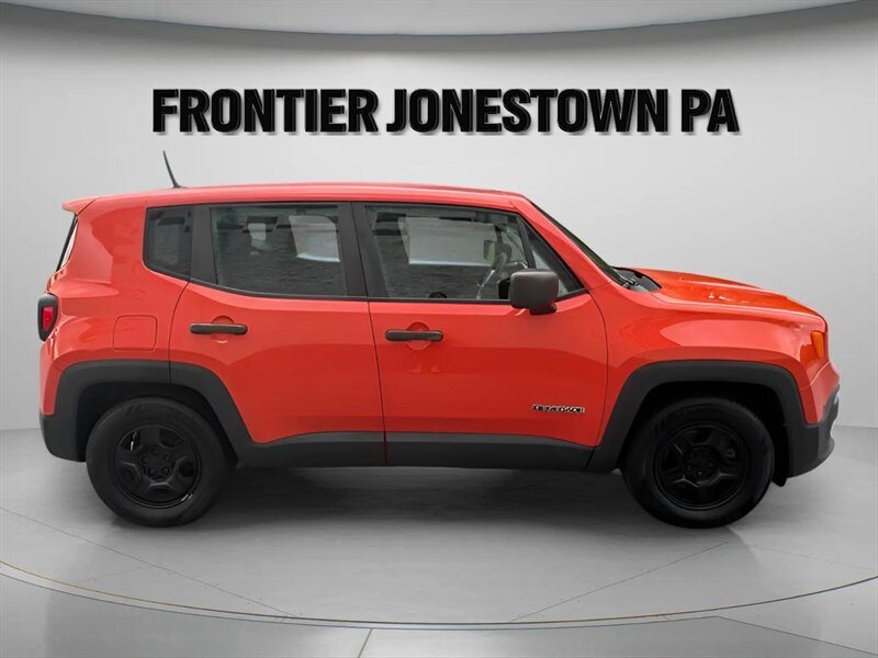 2015 Jeep Renegade Sport - Photo 4 - Jonestown, PA 17038