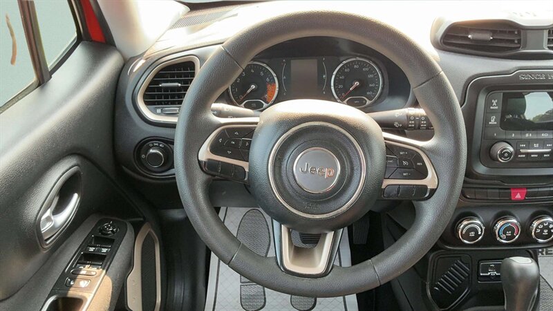 2015 Jeep Renegade Sport - Photo 14 - Jonestown, PA 17038