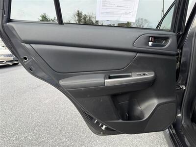 2015 Subaru XV Crosstrek 2.0i Limited   - Photo 13 - Jonestown, PA 17038