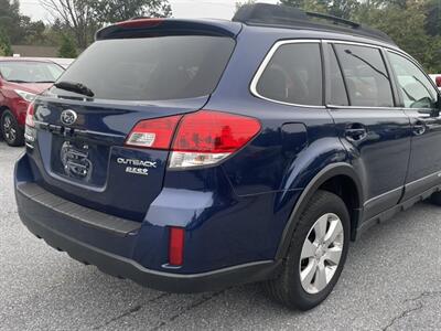 2010 Subaru Outback 2.5i Premium   - Photo 6 - Jonestown, PA 17038