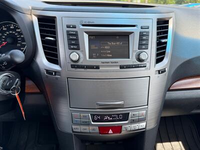 2014 Subaru Outback 2.5i Limited   - Photo 26 - Jonestown, PA 17038