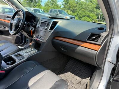 2014 Subaru Outback 2.5i Limited   - Photo 19 - Jonestown, PA 17038