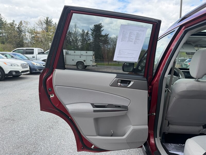 2011 Subaru Forester 2.5X Premium - Photo 11 - Jonestown, PA 17038
