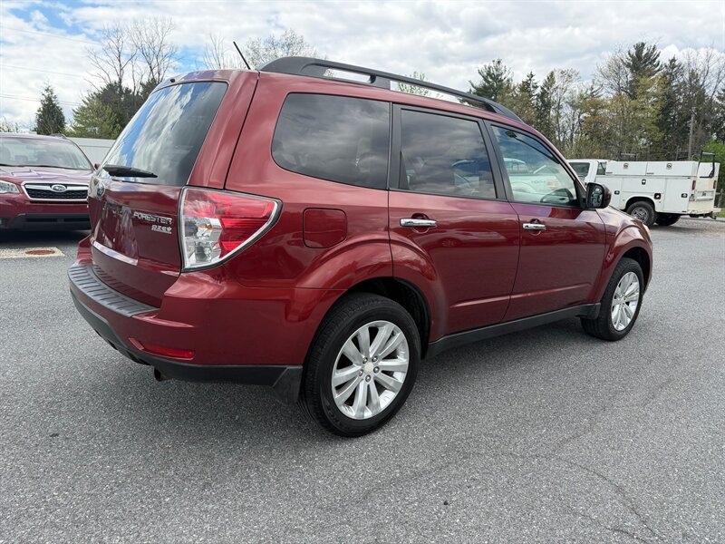 2011 Subaru Forester 2.5X Premium - Photo 6 - Jonestown, PA 17038