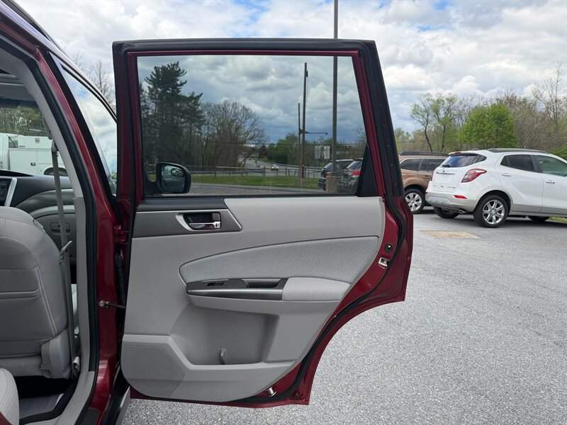 2011 Subaru Forester 2.5X Premium - Photo 14 - Jonestown, PA 17038
