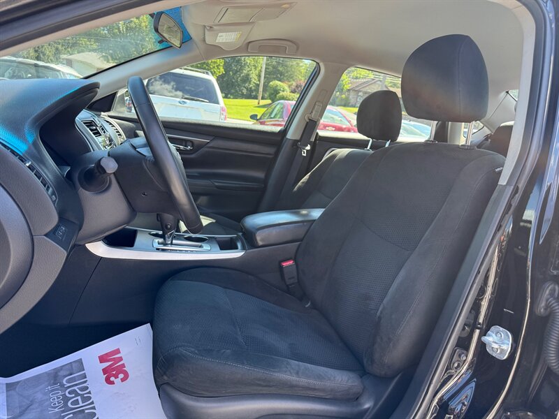 2015 Nissan Altima 2.5   - Photo 12 - Jonestown, PA 17038