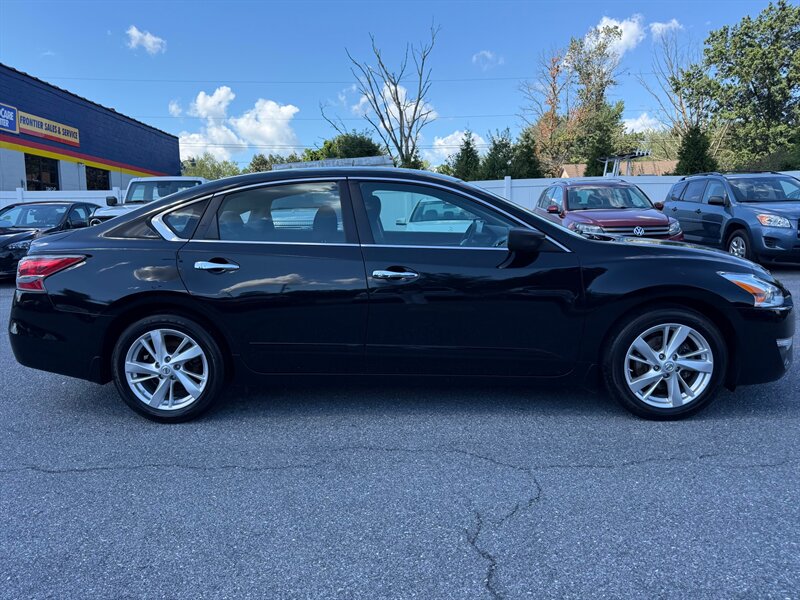 2015 Nissan Altima 2.5   - Photo 7 - Jonestown, PA 17038