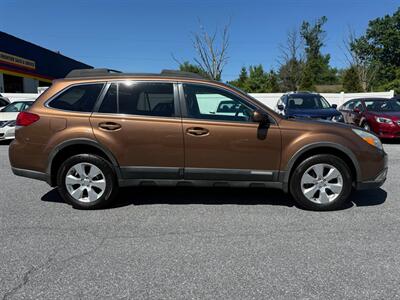 2011 Subaru Outback 2.5i Limited - Photo 5 - Jonestown, PA 17038