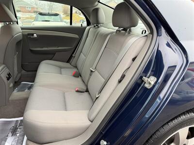 2012 Chevrolet Malibu LT   - Photo 11 - Jonestown, PA 17038