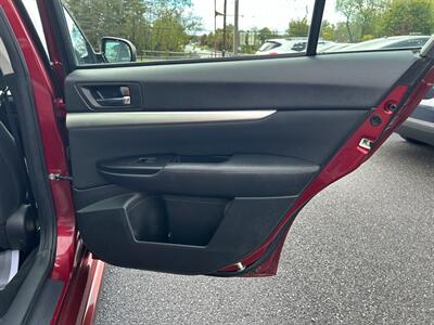 2011 Subaru Legacy 2.5i Premium   - Photo 21 - Jonestown, PA 17038