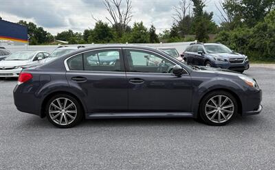 2013 Subaru Legacy 2.5i Premium   - Photo 5 - Jonestown, PA 17038